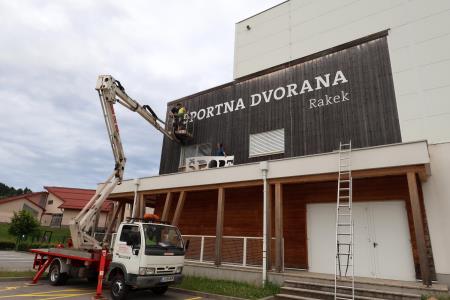 NAPIS ŠPORTNA DVORANA RAKEK 04 FOTO LJUBO VUKELIČ